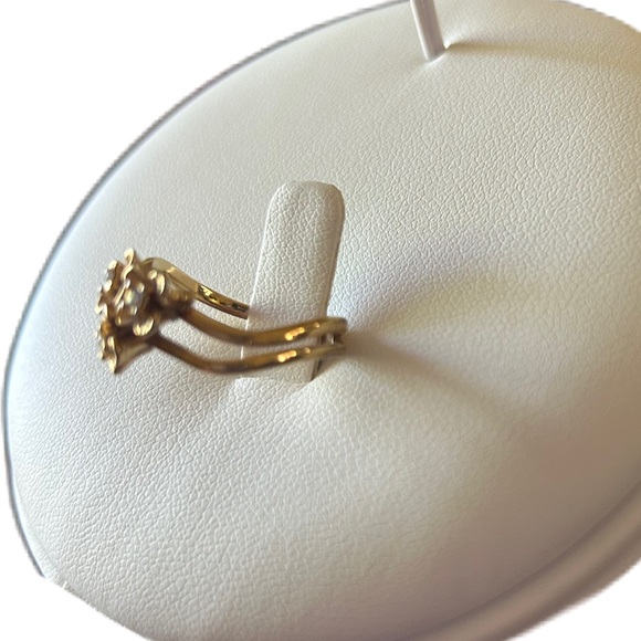 Vintage Avon Flower Brights Ring, size 5 EUC - Picture 10 of 10